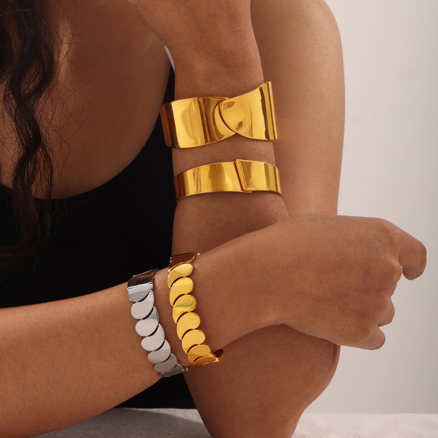 Titanium Steel Bracelet - 4 STYLES M^L