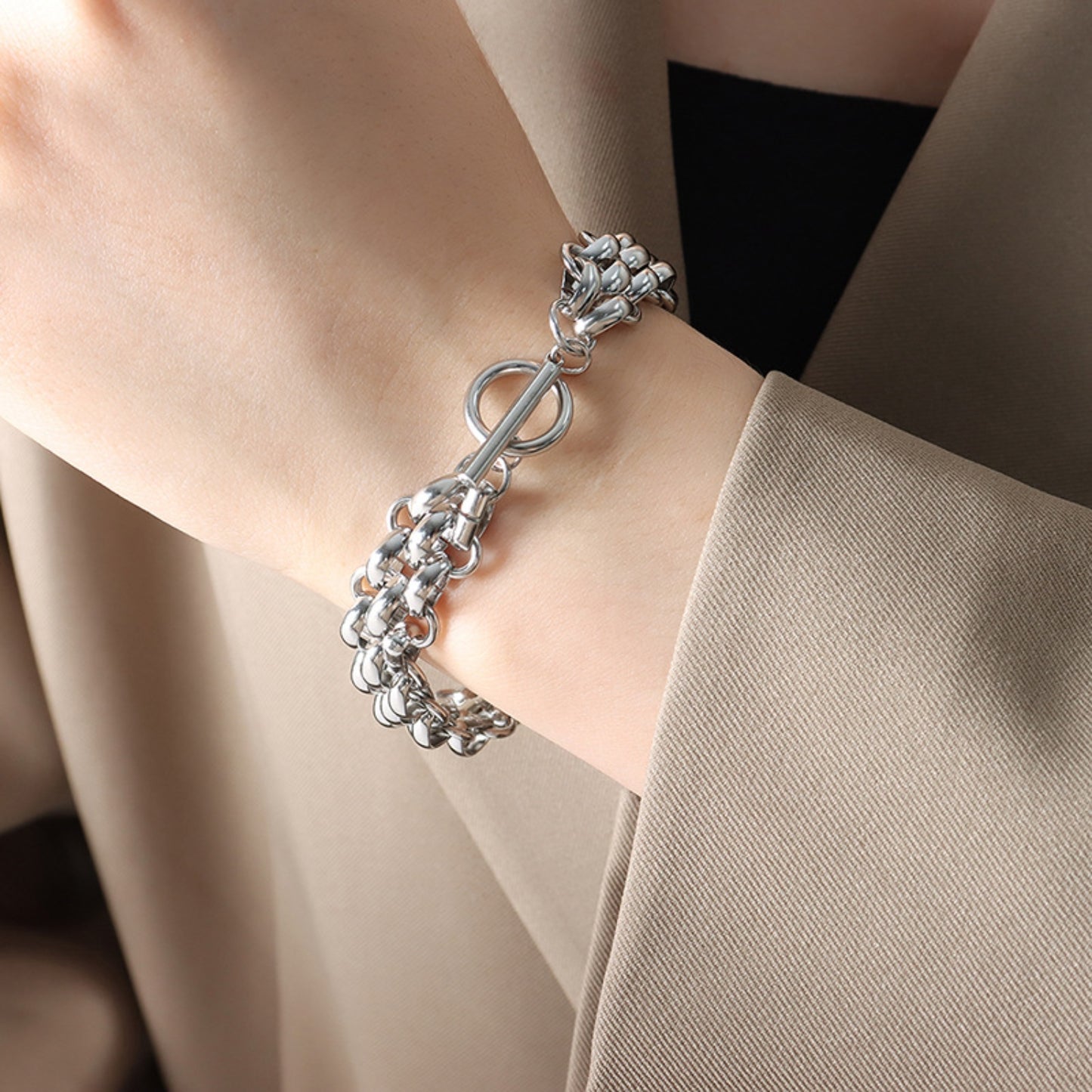 Gold-Plated Toggle Clasp Bracelet - 2 COLORS M^L